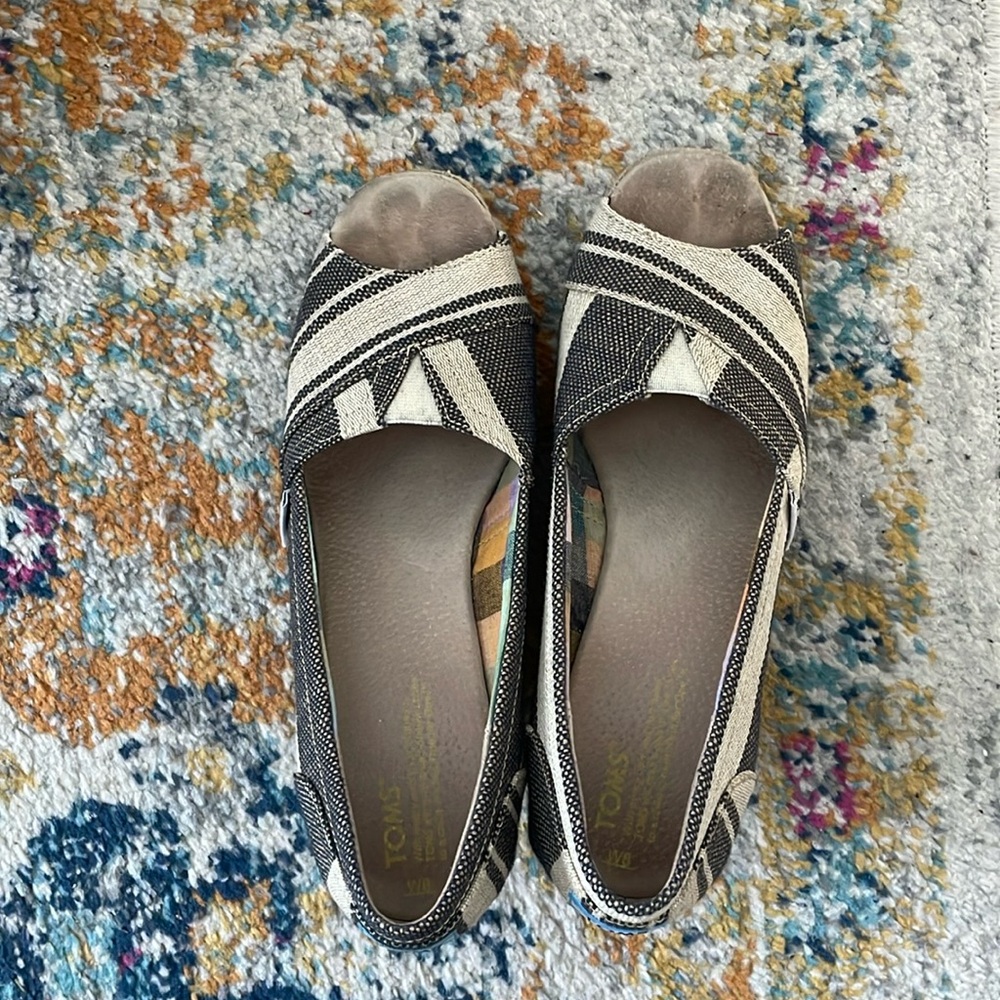 Toms wedged espadrille